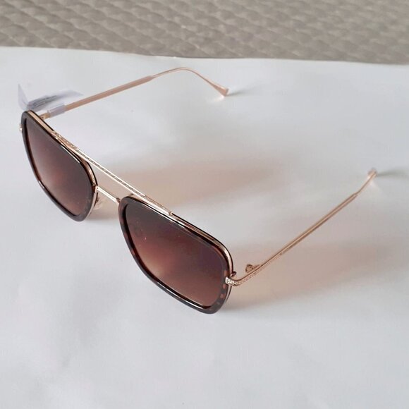 NWT Privé Revaux x Adriana Lima tortoise shell & shiny gold aviator sunglasses - Picture 8 of 14